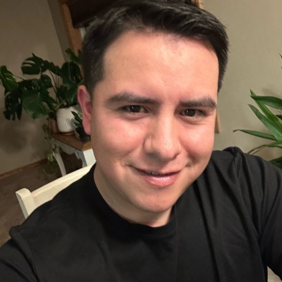 Meet your Posher, Miguel - Picture 3 of 3